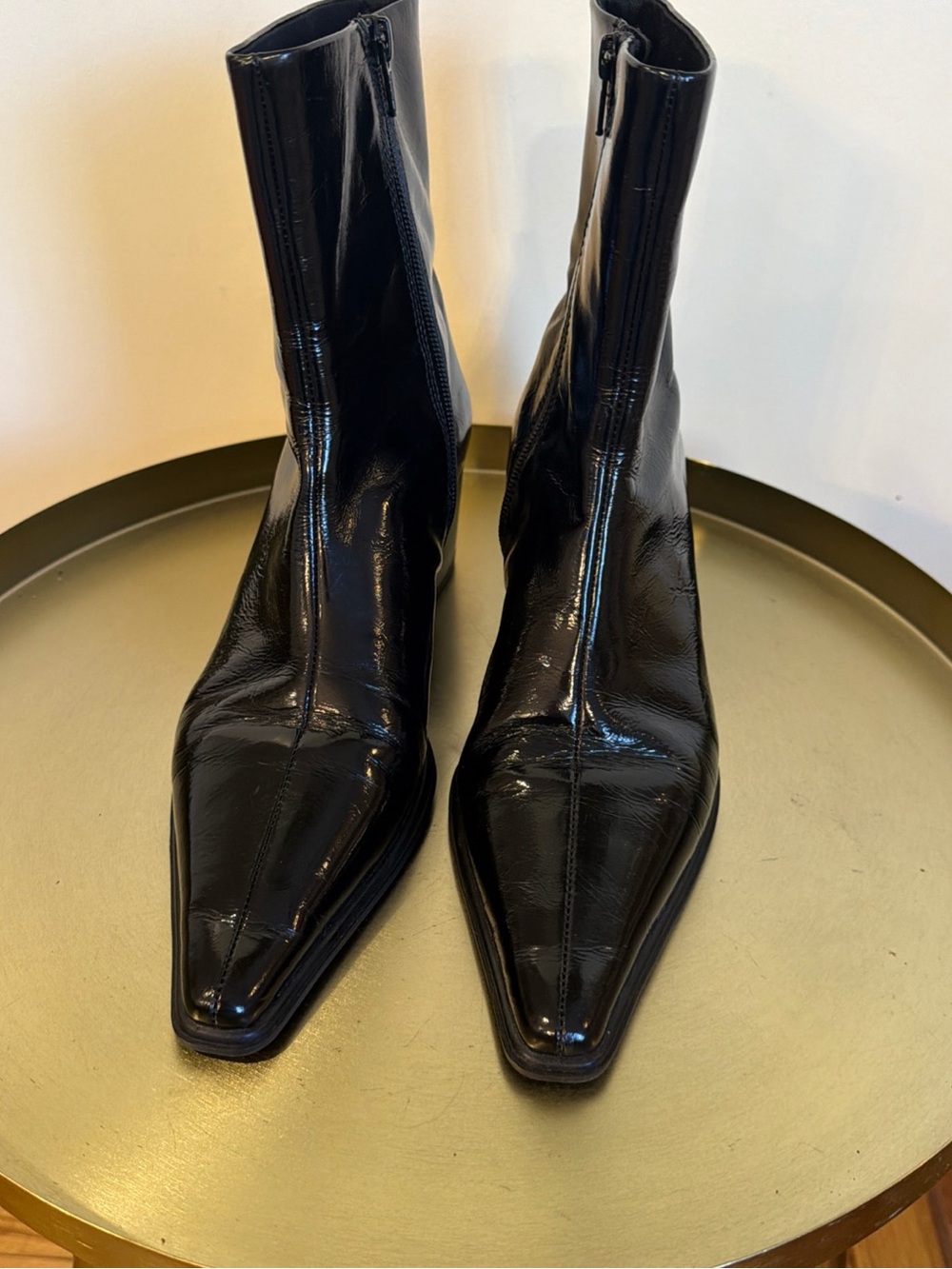 Brand new Vagabond Shoemakers Black Patent Pointed-Toe Ankle Boots size 8